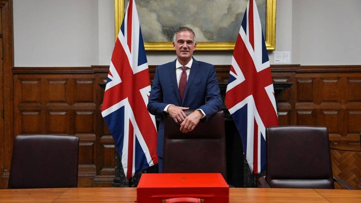 UK Trade Secretary Peter Kyle Arrives in New Delhi to Fast-Track £48 Billion India FTA