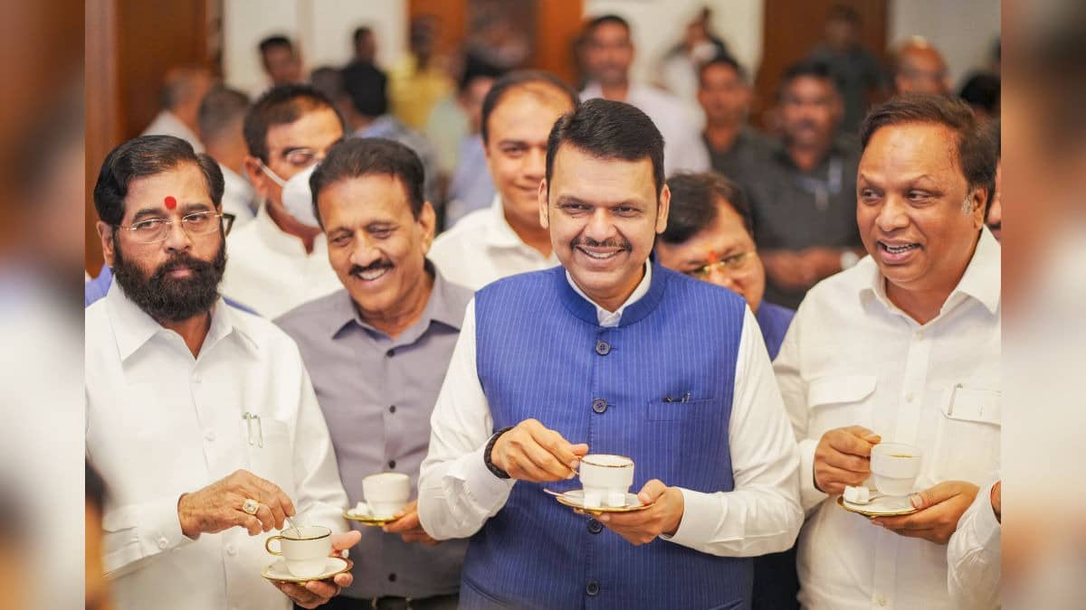 ‘Used ChatGPT To Write’: Fadnavis Lambasts MVA For Boycotting Tea Session, Writing 6-Page Note To Raise Their Issues