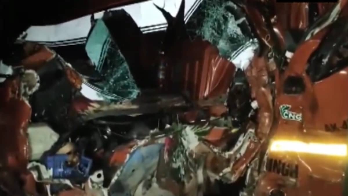 4 Dead, 11 Injured As Canter Truck Rams Stationary Bus In UP’s Etah
