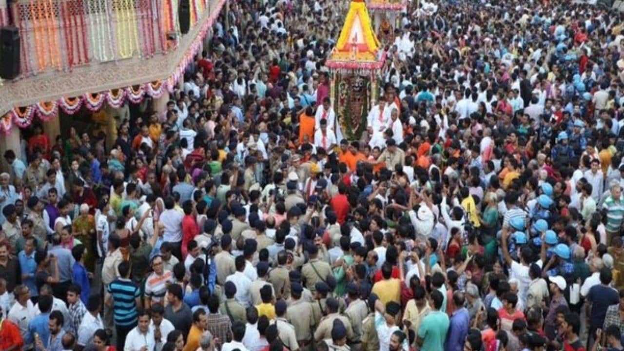 Ahmedabad Hosts 149th Jagannath Rath Yatra Amid Tight Security