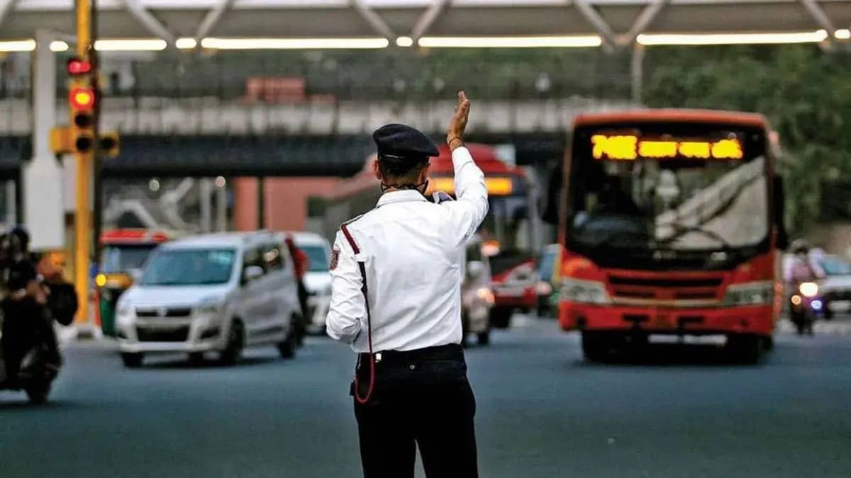 Delhi Traffic Alert: Parliament Monsoon Session Begins Today, Check Roads to Avoid and Alternate Routes