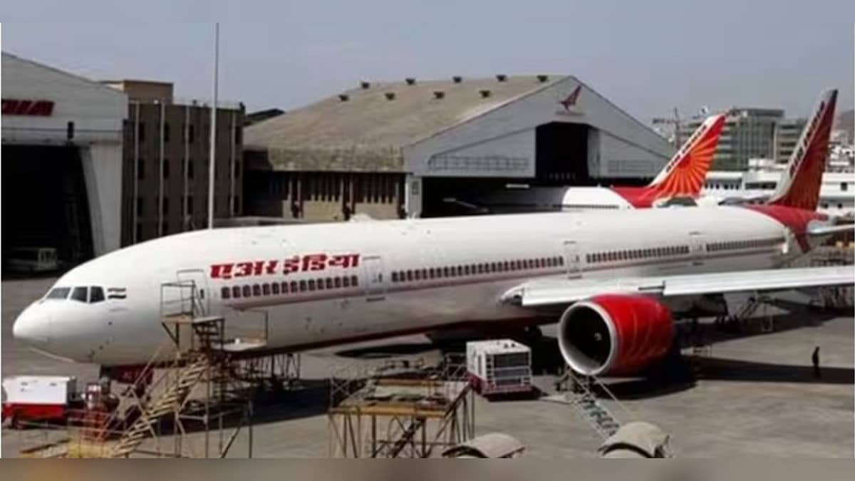 Close Call in Mumbai: Air India Flight Aborts High-Speed Takeoff After Another Plane is Spotted on the Active Runway