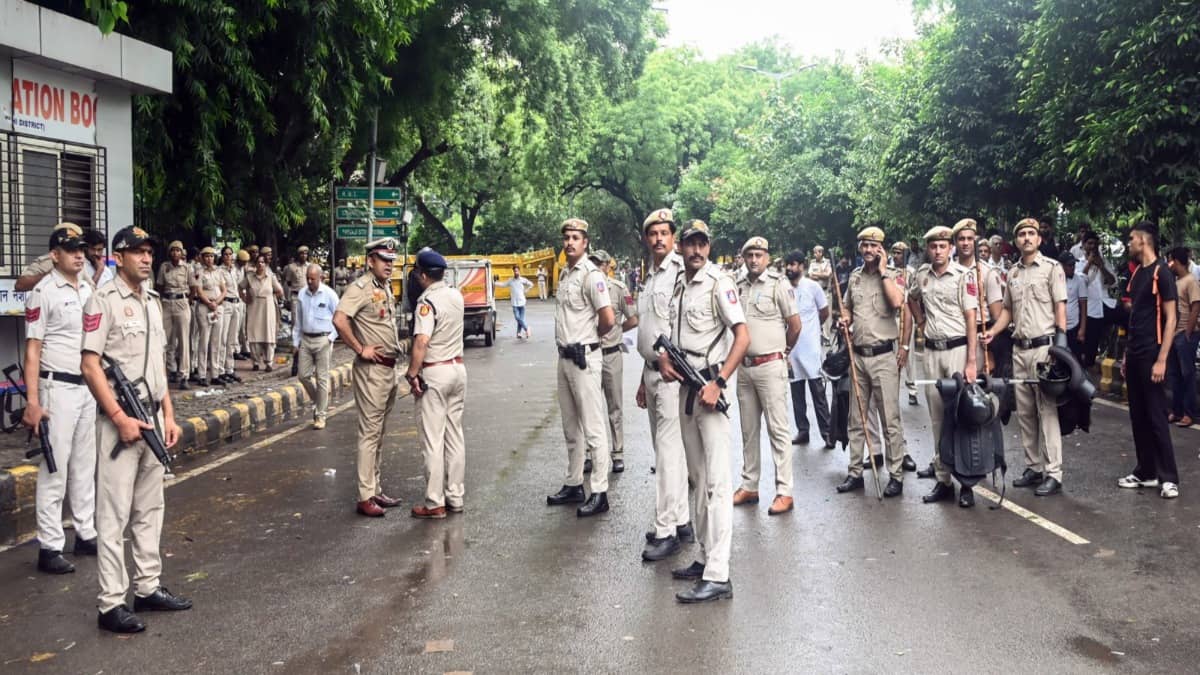 Delhi Police Cancel Leave Of All Personnel As Intensifying CJP Protests Put Capital On Edge
