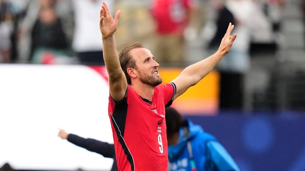 England Captain Harry Kane On the Brink Of FIFA World Cup History Ahead Of DR Congo Clash