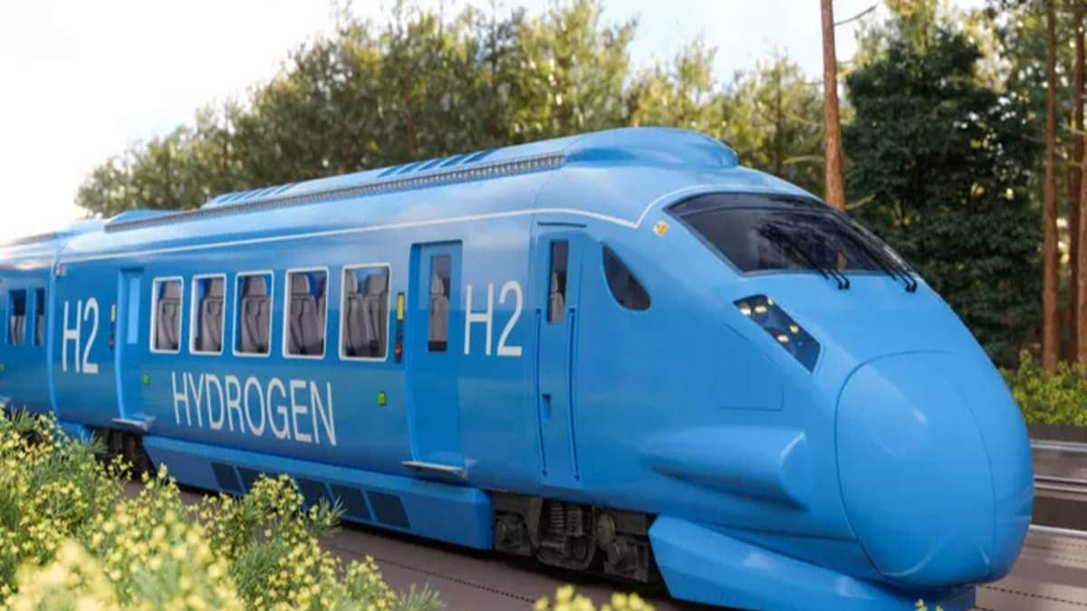 No Wires, No Smoke: How India’s Hydrogen Train Powers Itself