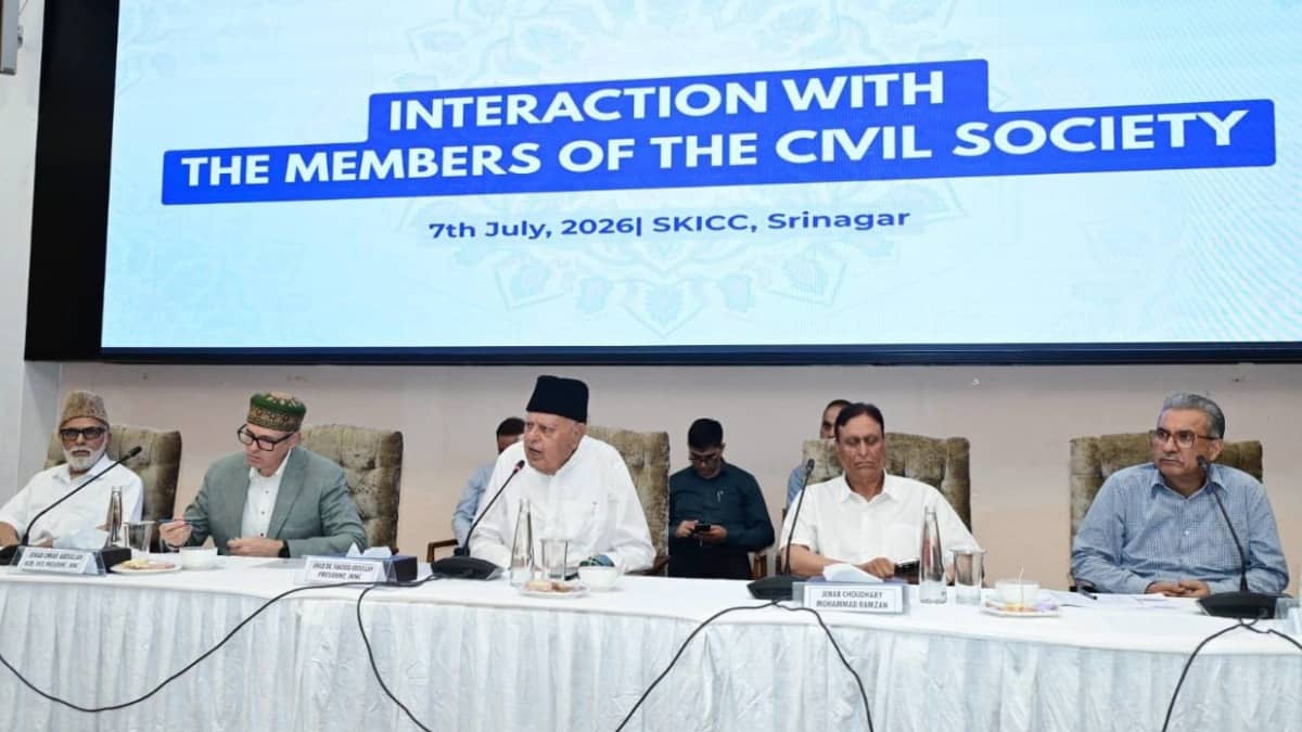 Farooq Abdullah Leads SKICC Convention, Resolution Demands Statehood; Omar To Spearhead Srinagar, Jammu Rallies And Delhi Protest