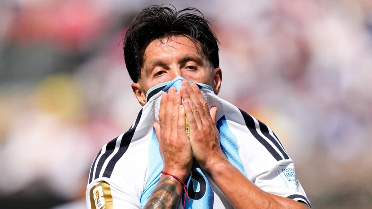 Argentina Receive Big Blow In FIFA World Cup Final, Lisandro Martinez Subbed Off After Sustaining Injury At MetLife Stadium