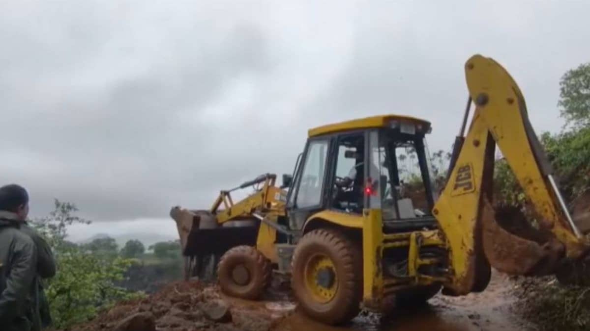 Maharashtra: Massive Landslide Blocks Access to Rajmachi Fort in Lonavala, Clearance Operations Underway