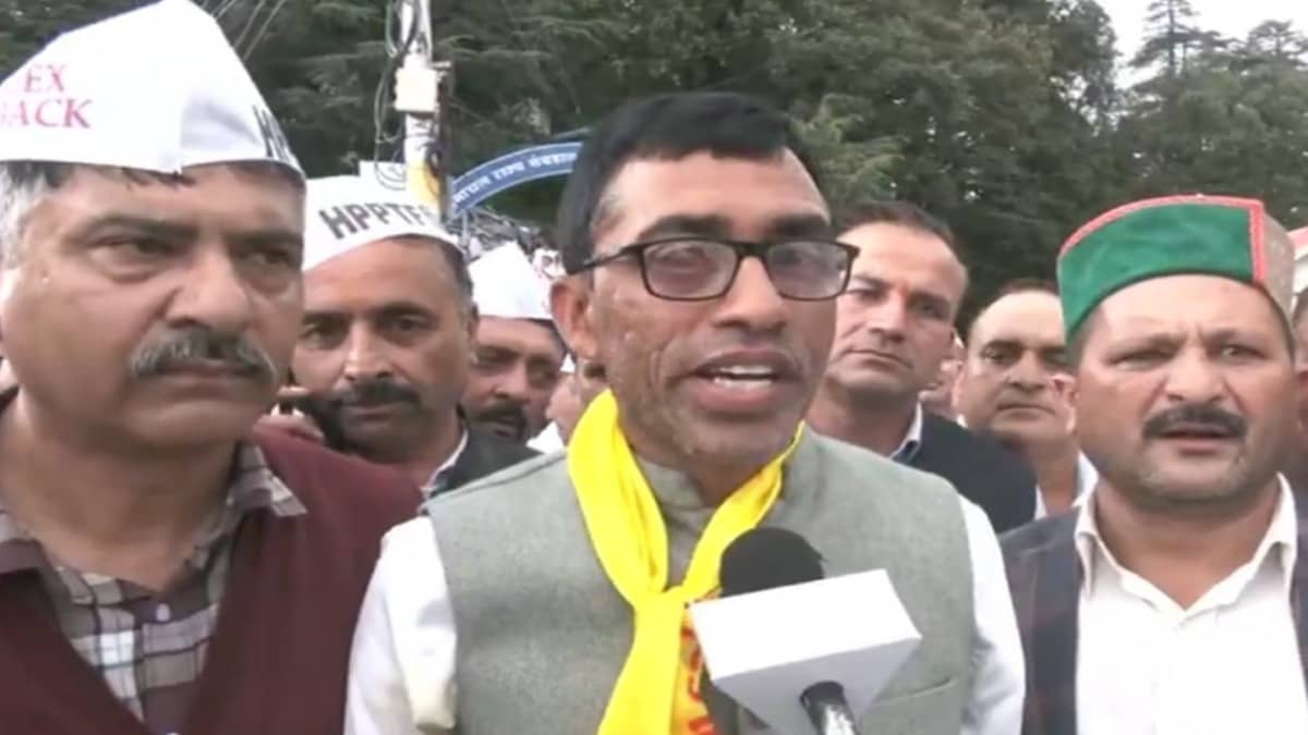 ‘Our Hunger Strike Will Continue Until Himachal Govt Accepts Demands’: Hundreds of Primary Teachers Reach Shimla After 2-Week March