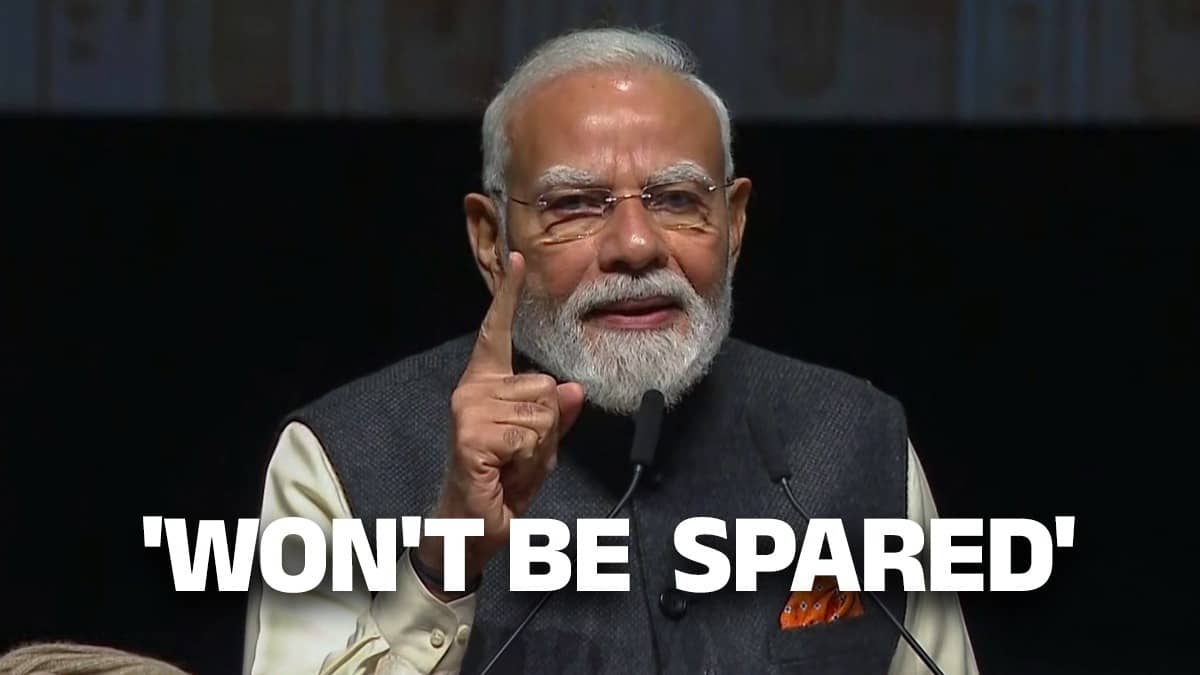 PM Modi Vows Tough Action on Exam Mafia, Announces Fast-Track Courts for NEET Paper Leak Amid CJP Violence