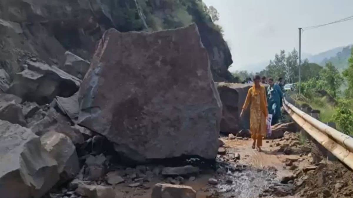 Ramnagar-Udhampur Road Blocked After Landslide Near Kaugha; Debris Clearance Underway