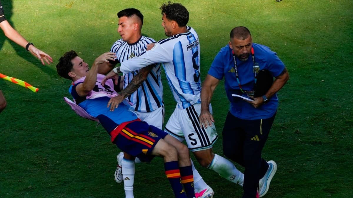 Argentine Media Shamelessly Defend Ugly Players Fight After World Cup Final vs Spain: ‘Nothing to Blame Them For…’