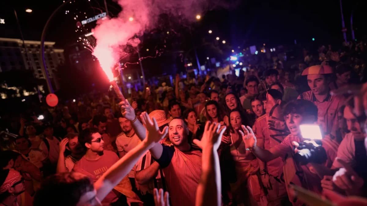 Spain’s World Cup-Winning Team Head Home For Royal Welcome After Win Over Argentina In New York
