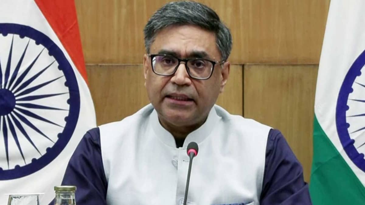 Tenure of Foreign Secretary Vikram Misri Extended For One Year