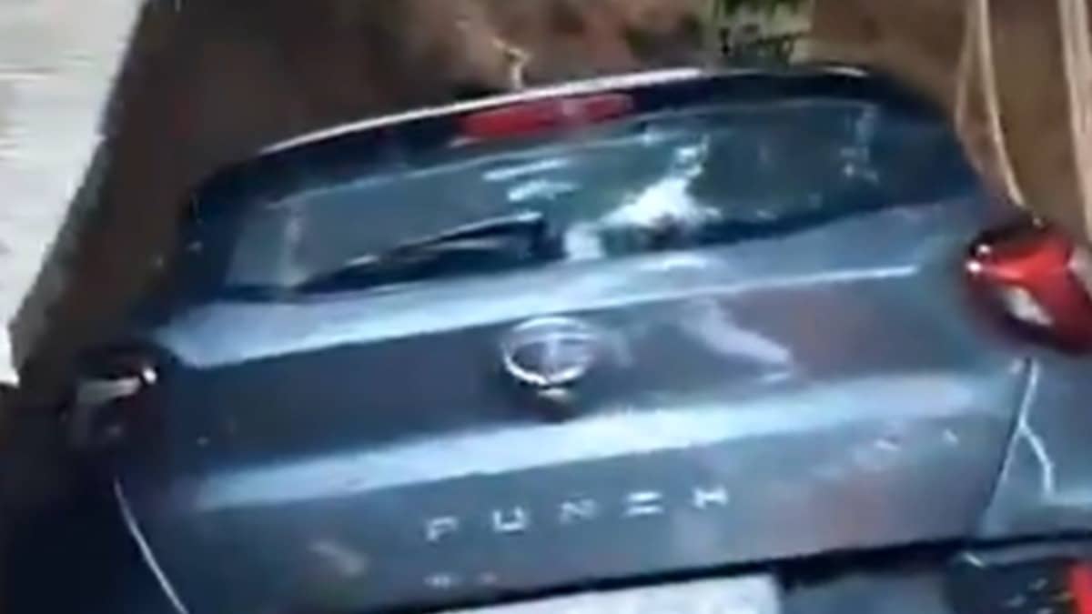 Watch: Road Caves In Near Vasundhara’s Atal Chowk After Heavy Rain, Car and Scooter Fall Into Ditch