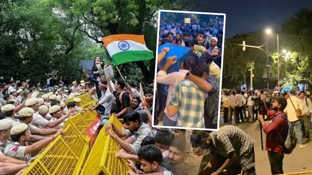 Pizza Delivery Worker Swarmed and Robbed by Crowd Near Jantar Mantar Amid CJP Protest | WATCH