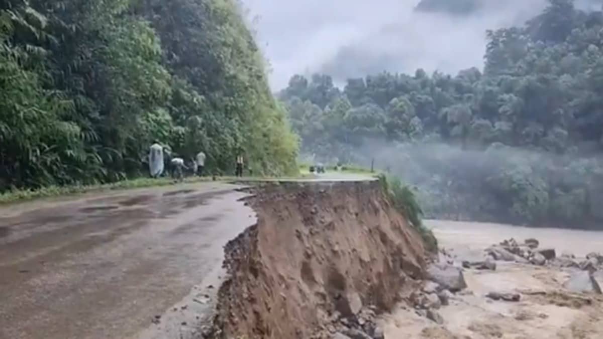 Arunachal Pradesh: 3 Dead, 1 Trapped After Massive Landslide Hits Road-Cutting Site In Upper Subansiri