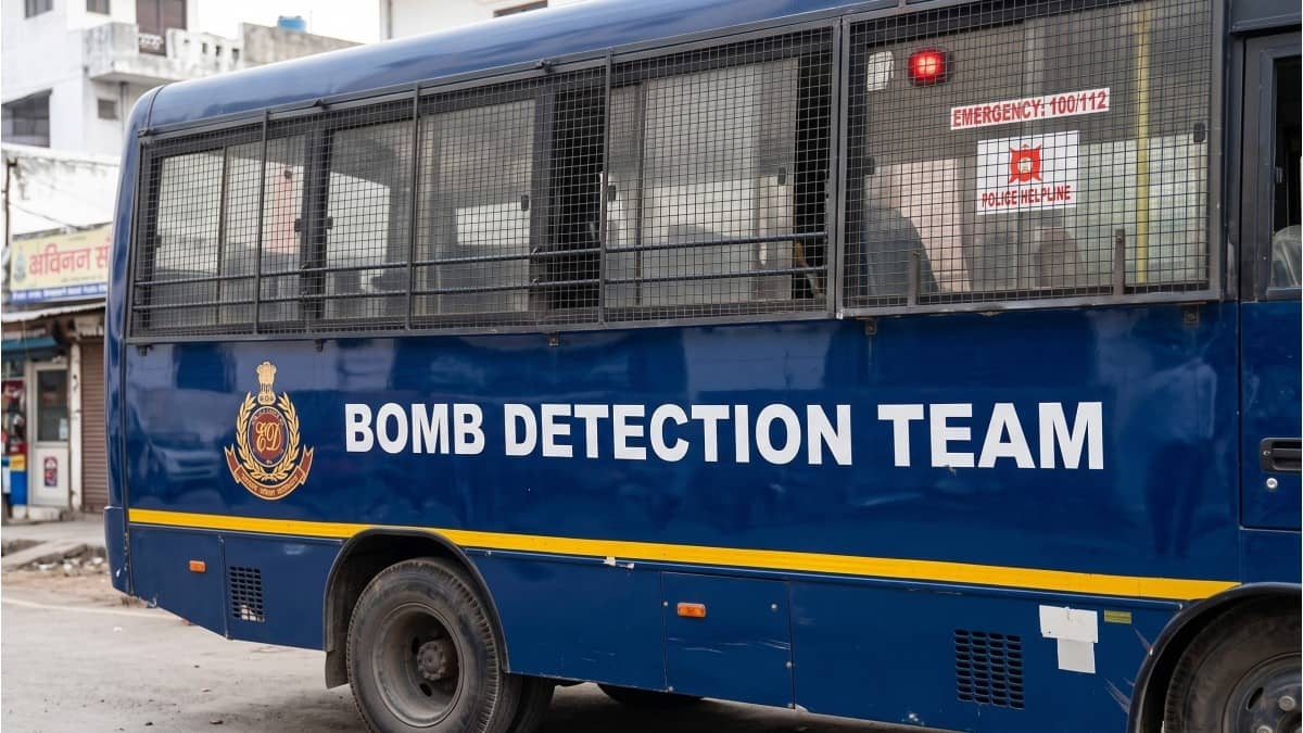 Bomb Threat Email Sent To Mumbai Mayor; Police Launch Probe Ahead of Independence Day