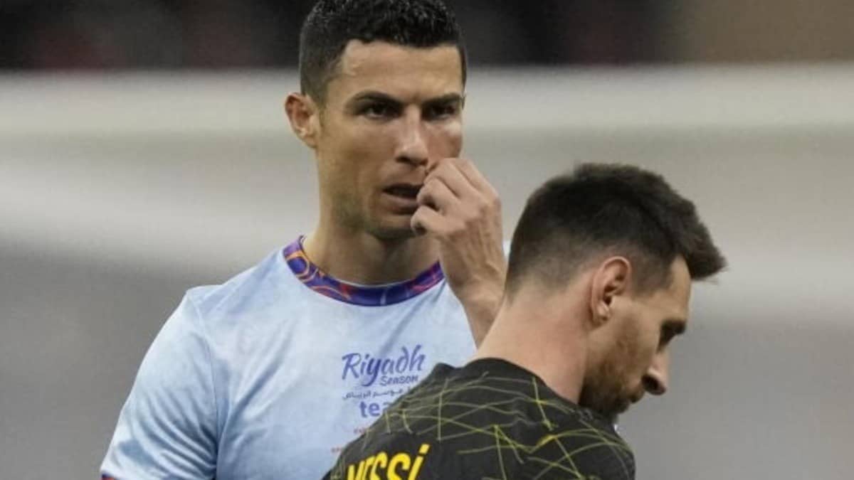 Cristiano Ronaldo Consoles Lionel Messi After Father Jorge’s Death: ‘A Huge Hug To You’