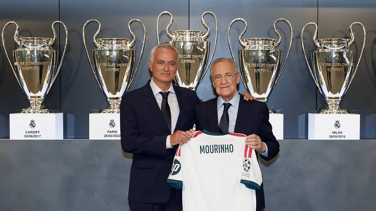 ’I’m One Of You’: Real Madrid Officially Present Jose Mourinho In An Unusually Closed-Door Ceremony