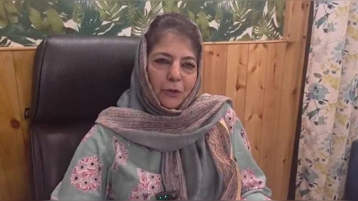 On Abrogation Anniversary, Mufti Calls District‑Wide Demonstrations For J&K’s Special Status