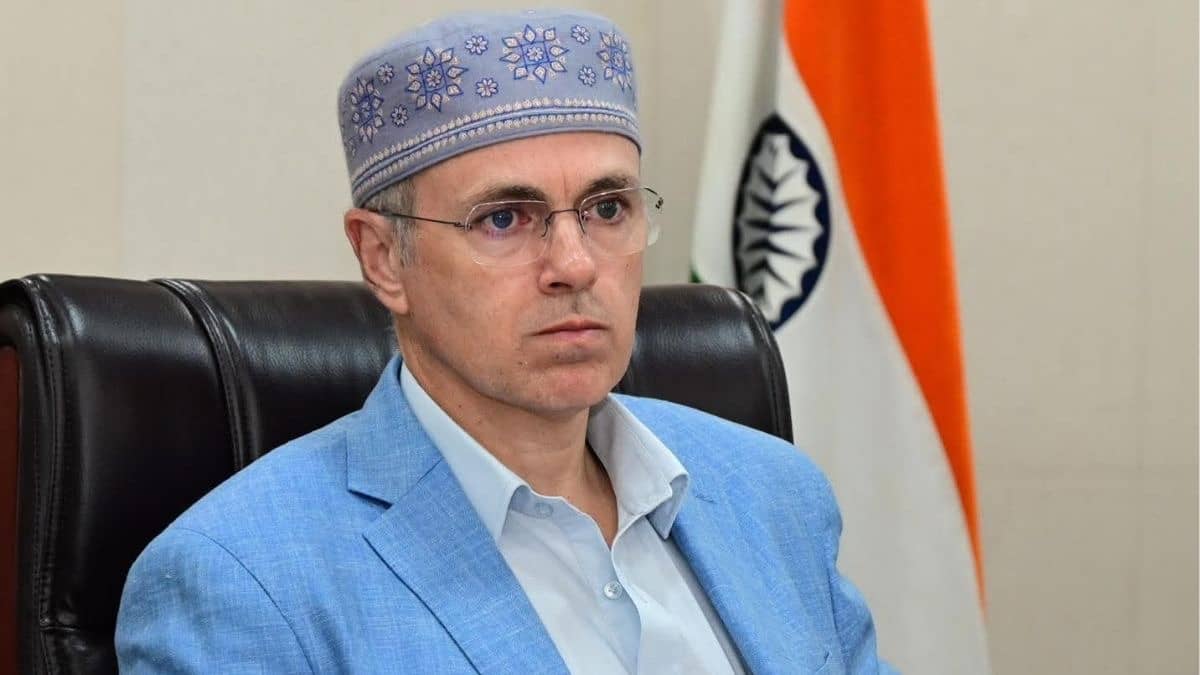 J&K CM Condemns ‘Dastardly’ Killing of Labourers in Kulgam Terror Attack, Announces ₹16 Lakh Ex-Gratia For Kin