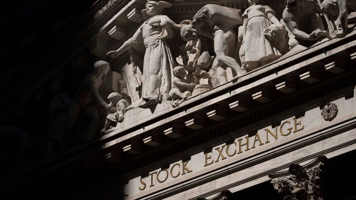 S&P 500 Slips From All-Time High, Brent Crude Climbs 5% Amid Middle East Oil Fears