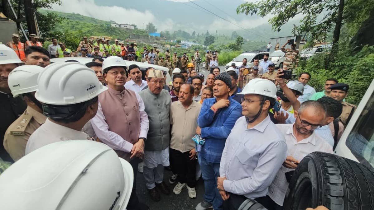 Uttarakhand CM Dhami Reaches Tunnel Accident Site in Chamoli, Monitors Rescue Operations