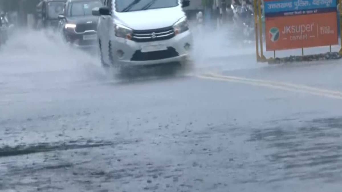 Uttarakhand: Heavy Rain Lashes Dehradun as 97 Roads Remain Blocked; Schools Shut Today